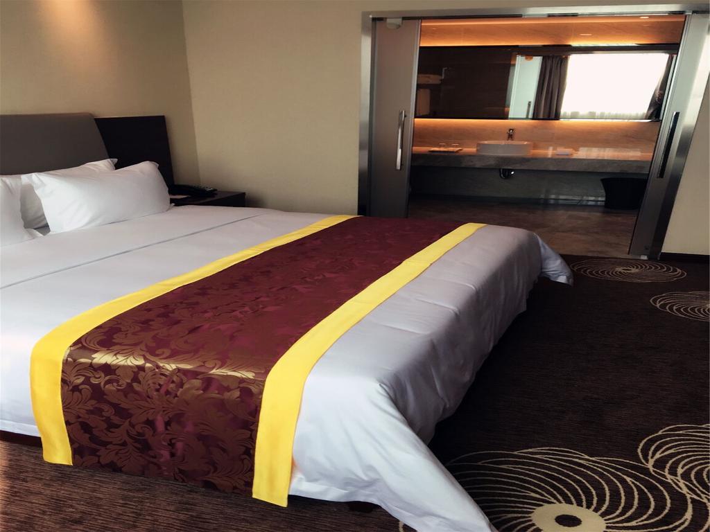 גואנגג'ואו Guangxuan Hotel מראה חיצוני תמונה